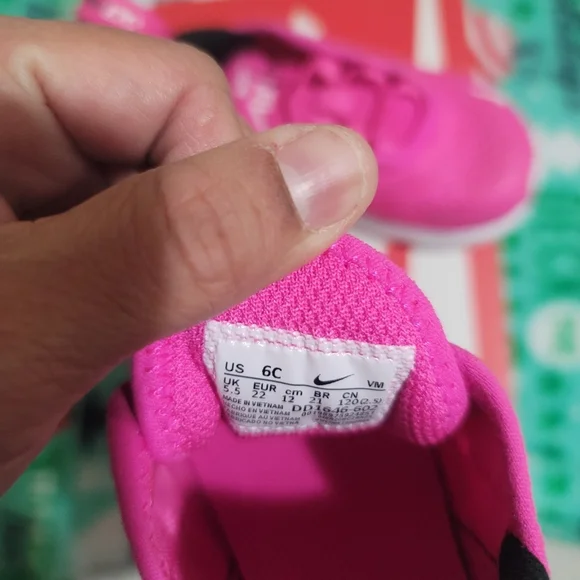 Nike Air Toddler Fuchsia Sneakers Size 6C - Picture 5 of 5